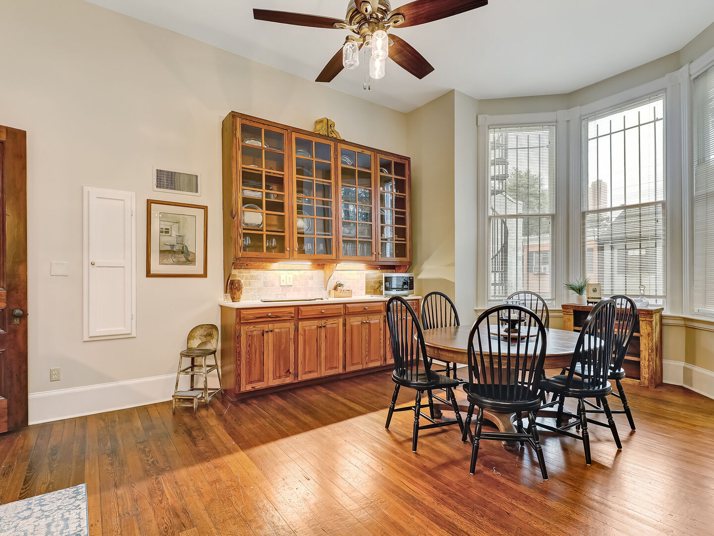 Parlor on Lafayette photo 2